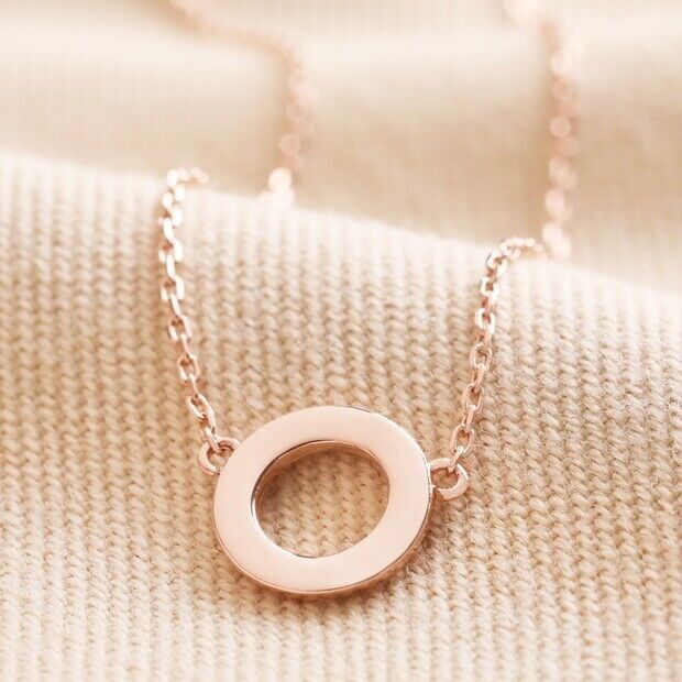 Collana con pendente ad anello Eternity in oro rosa
