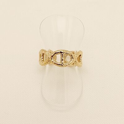 Golden ring with hammered anchor links