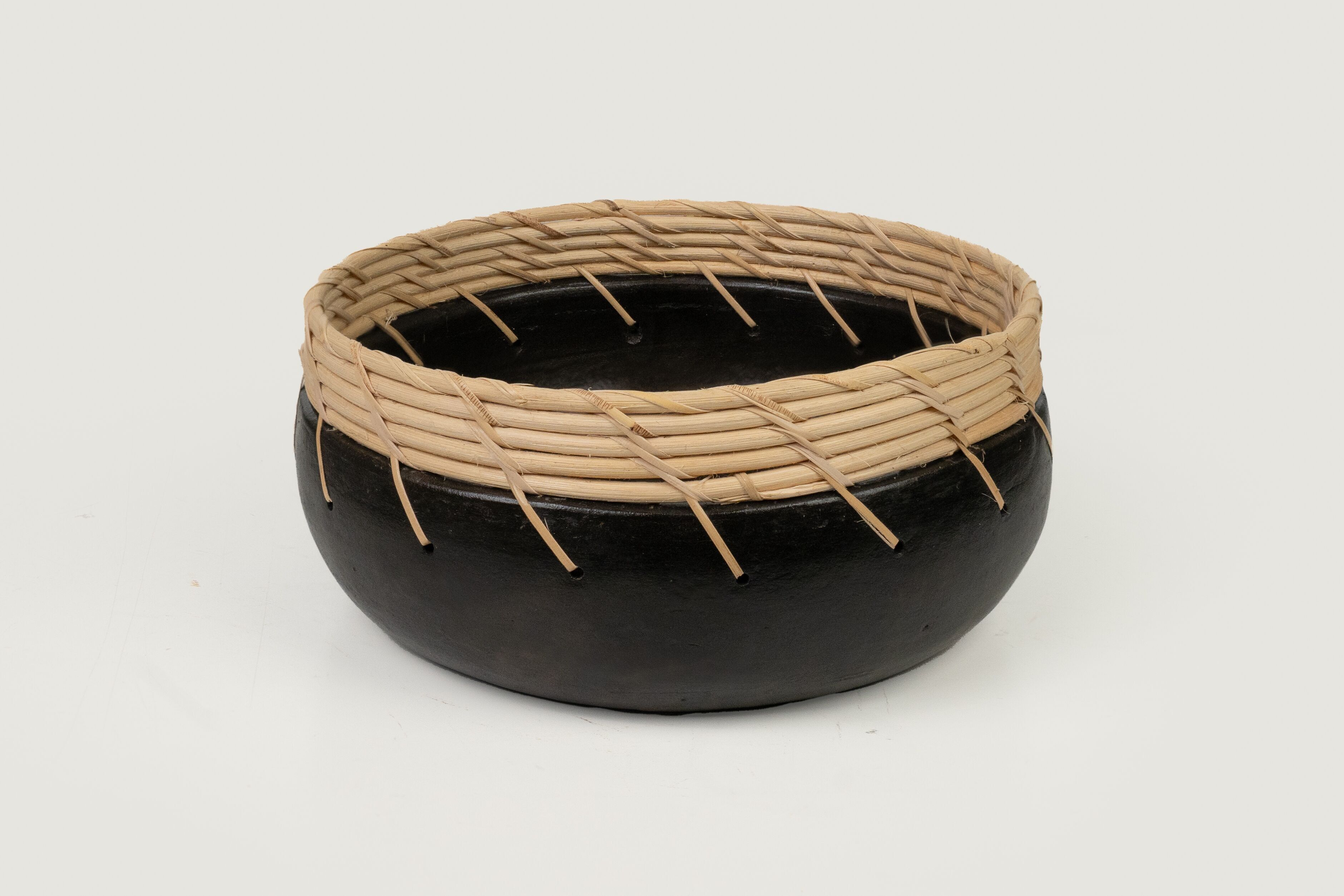 CENTRE CÉRAMIQUE NOIRE / ROTIN HM47271