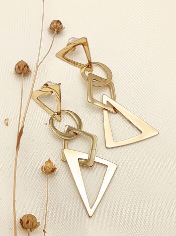 Boucles d'oreilles dorées triangles, cercle et losange entremêlés 2