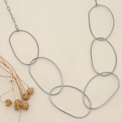 Large oval silver necklace