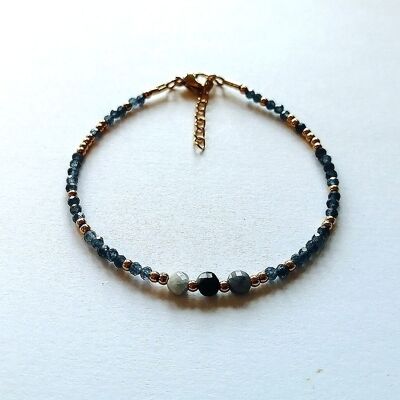 Armband aus blauem Saphir, Sodalith und goldenen Perlen
