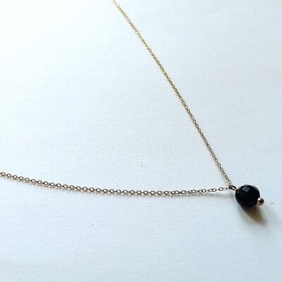 Delicate gold stainless steel necklace and black Agate pendant