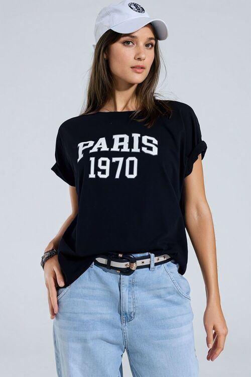 Camiseta Relaxed Negra estampada paris 1970 en Blanco