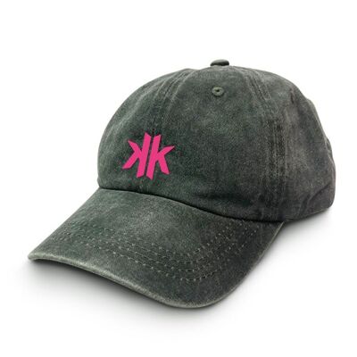 Cappello appuntato da K Pink