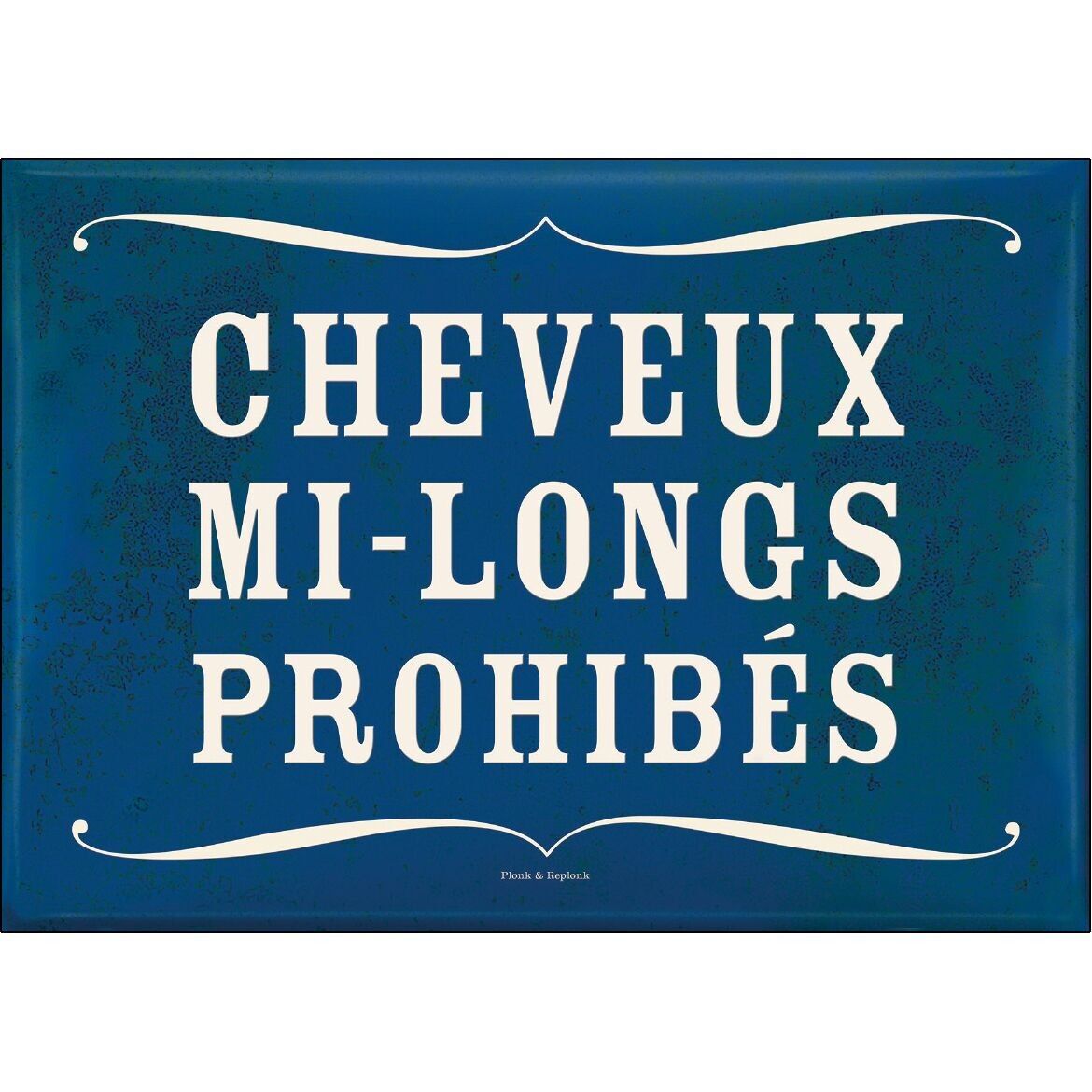 Cartolina: vietati i capelli di media lunghezza.