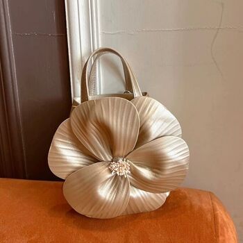 Sac à main à fleurs en cuir végétalien avec sangle en chaîne 8