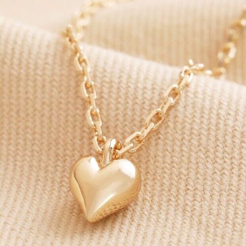 Tiny Heart Pendant Necklace in Gold