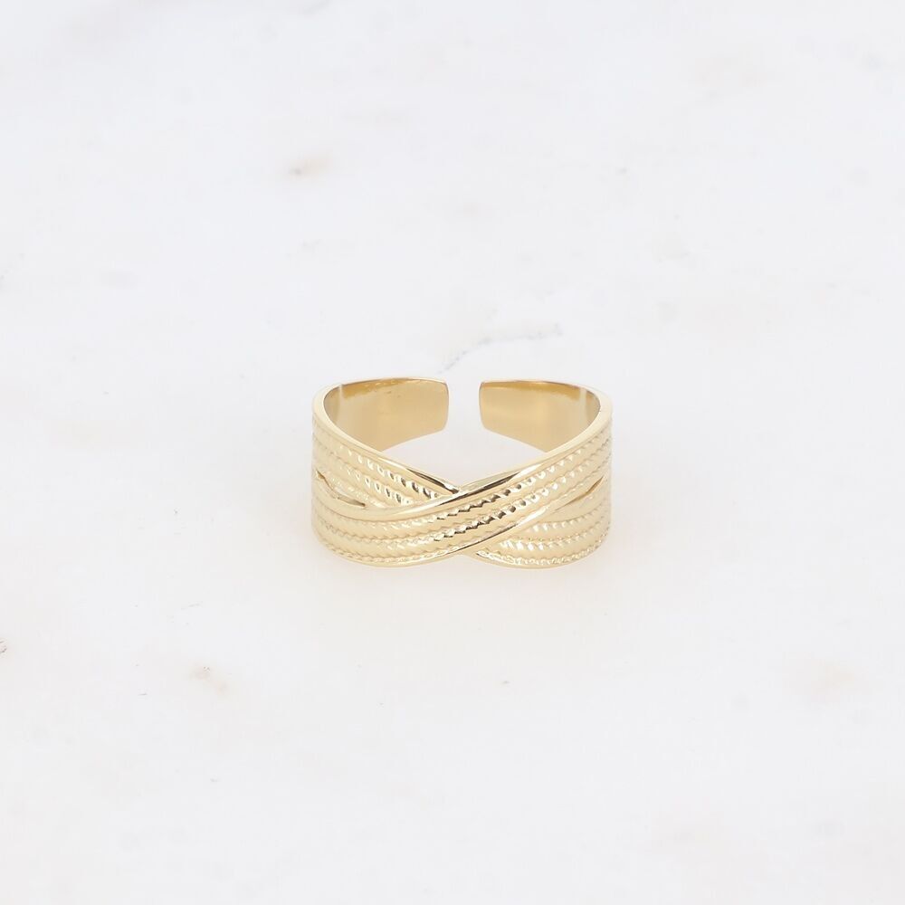 Ring - stainless steel, interlacing textured lines