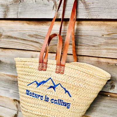 8 round basket with Mountain embroidery