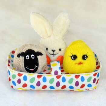 WufWuf Spring Basket : Ensemble de jouets à cache-cache pour chien en forme d'agneau, de lapin et de poussin avec caractéristiques en peluche, couinantes et froissées 1