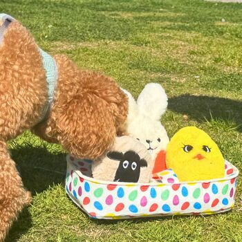 WufWuf Spring Basket : Ensemble de jouets à cache-cache pour chien en forme d'agneau, de lapin et de poussin avec caractéristiques en peluche, couinantes et froissées 5