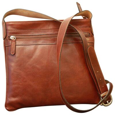 Leather shoulder bag. Brown