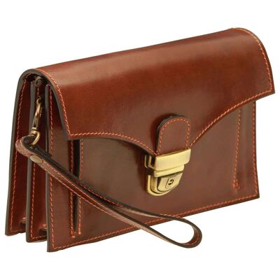 Leather clutch. Brown