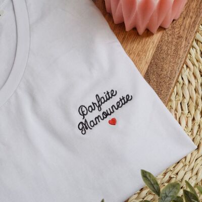 Camiseta bordada - Perfect Mamounette