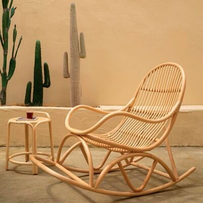 Rocking chair en rotin naturel