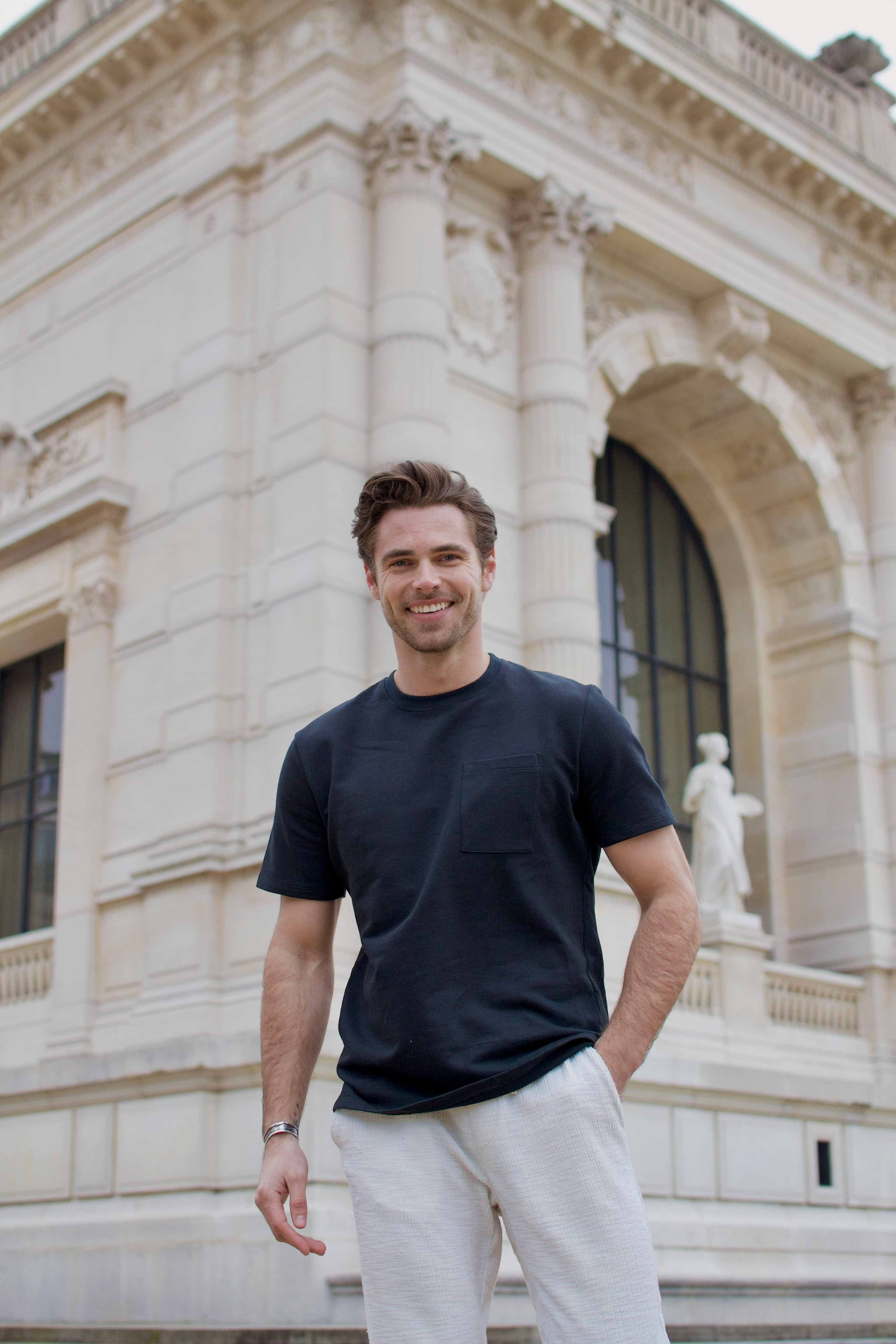 Schwarzes Fleece-T-Shirt