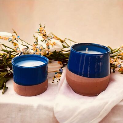 Vela aromática fabricada en Marrakech en terracota Bleu Majorelle