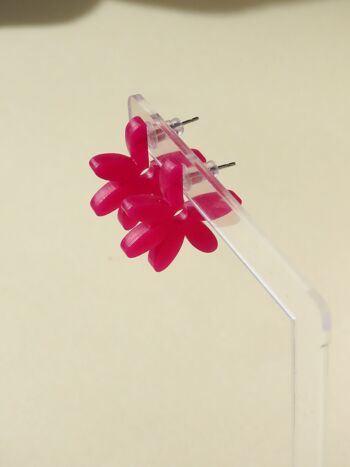 Boucles d'oreilles créoles Fleur en acrylique et acier inoxydable en mûre 4