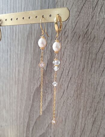 Boucles d'oreilles perles roses et cristaux taillés diamant 3