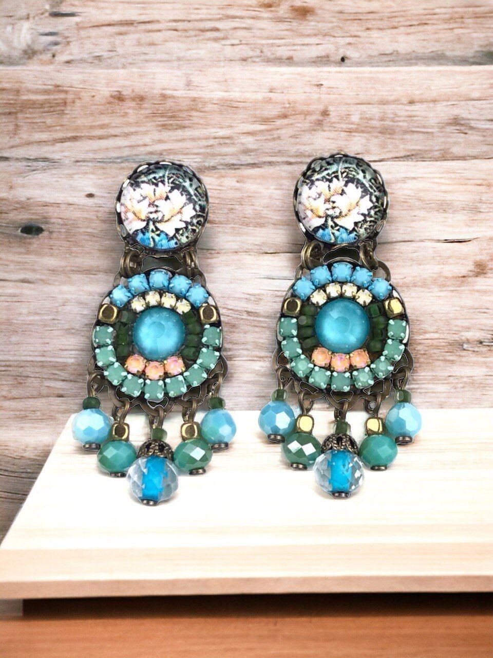 ORECCHINI CON CRISTALLI CAPRI