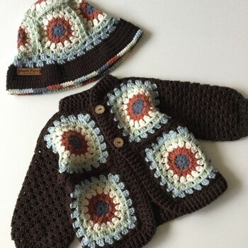Cardigan et chapeau vintage pour bébé en coton biologique fabriqués à la main- 1