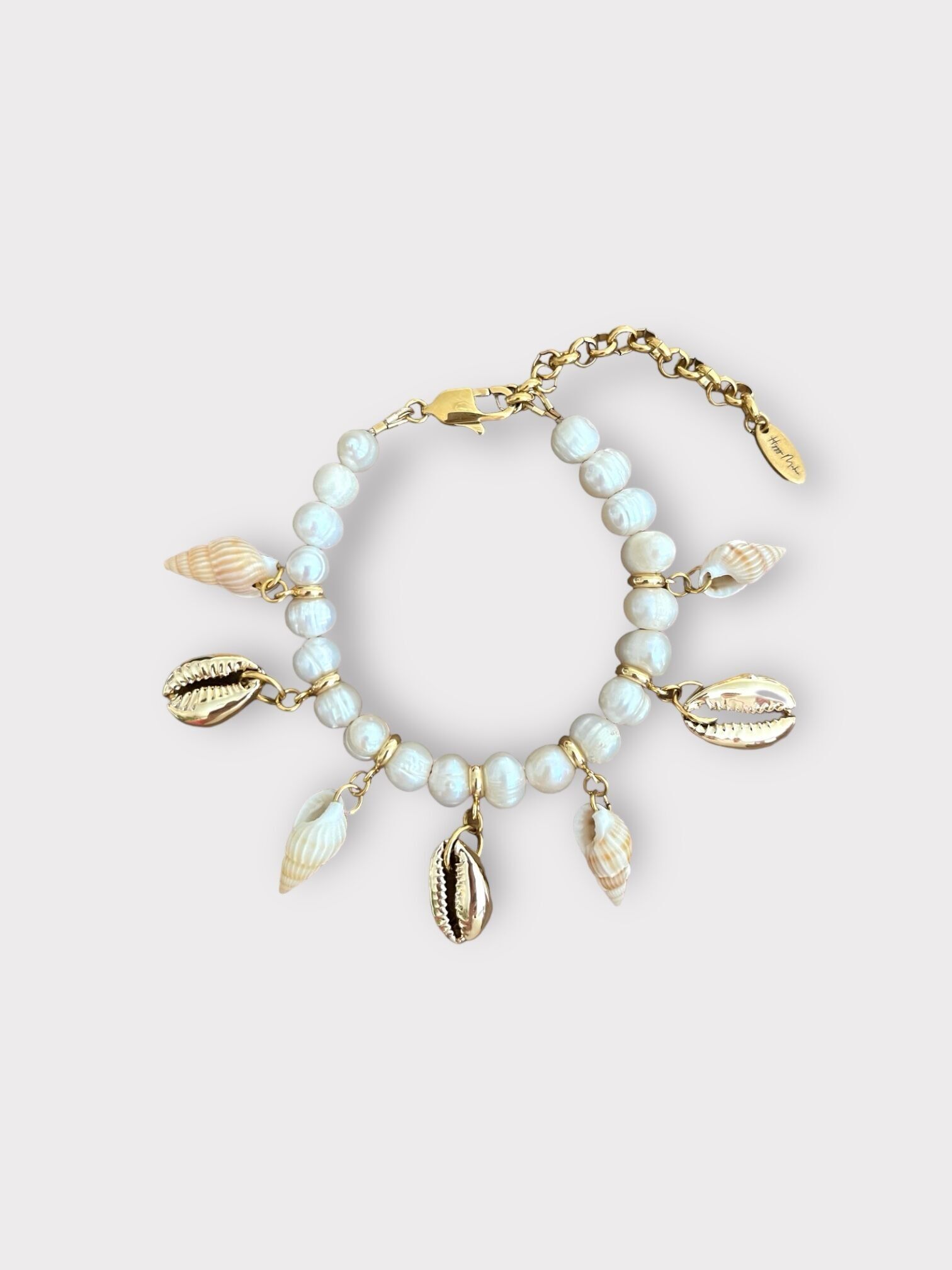 BALI-Armband aus Edelstahl und Muscheln – Gold/Natur