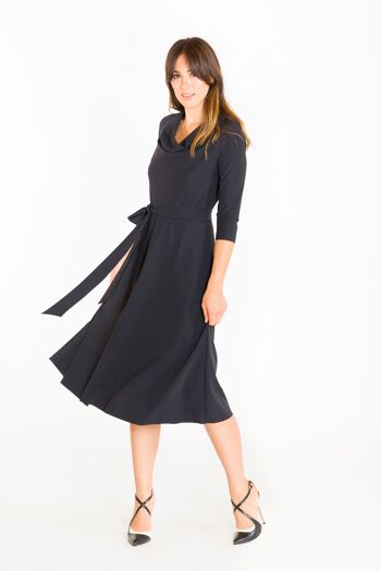 Robe midi à décolleté drapé 11