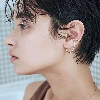 Einzigartiger Ohrring - Silberne Ohrklemme - Ein Stück