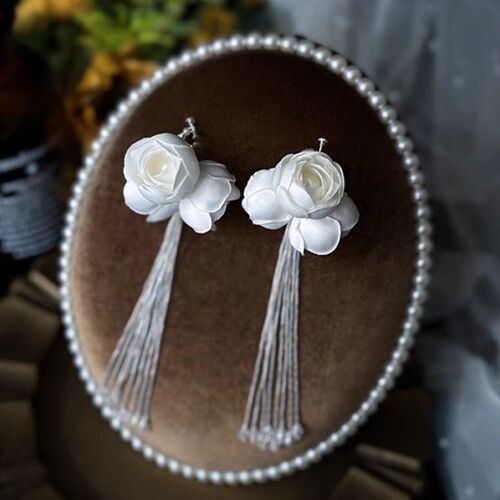 Handcrafted elegant white flower tassel bridal drop earrings-ear clips no piercing