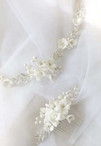 Épingle à cheveux + bandeau de mariée fleurs blanches en céramique faites à la main avec feuilles d'argent 4