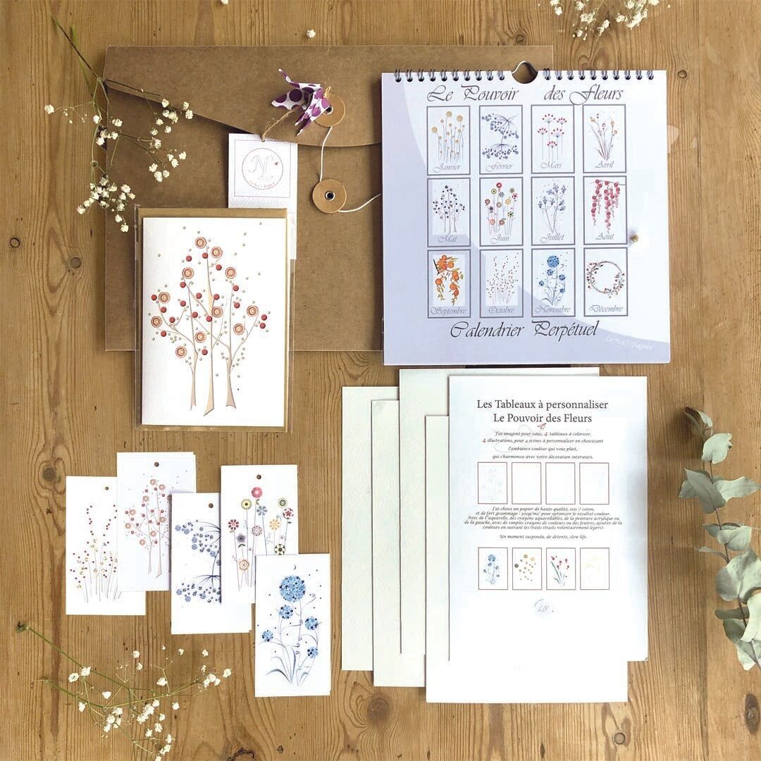 Astuccio per cancelleria - 11 articoli di cancelleria floreale - Il potere dei fiori