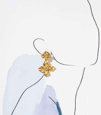 Boucles d'oreilles pendantes à grandes fleurs doubles au look audacieux, or et argent 4
