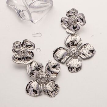 Boucles d'oreilles pendantes à grandes fleurs doubles au look audacieux, or et argent 10