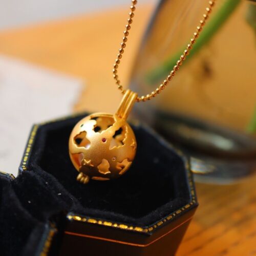 Mother Earth - Unique design matt gold ball pendant with earth pattern - Gold vermeil - openable