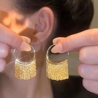 Pendientes colgantes con borlas dinámicas de diseño único - oro y plata