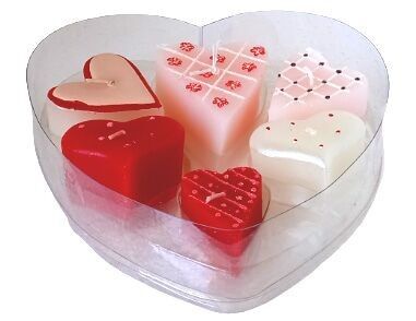 SET DI 6 CANDELE "CUORI" IN CONFEZIONE REGALO DIMENSIONI: 15x14x4cm (confezione) CA-228A