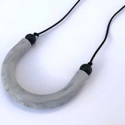 Marble effect U shaped teething pendant