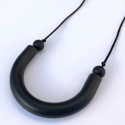 Black U shaped teething pendant