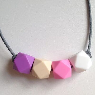 Collier de dentition en perles hexagonales lilas, avoine, rose et blanc neige