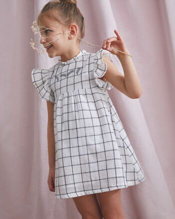 Robe fille blanche à carreaux noirs K121-21410241 1