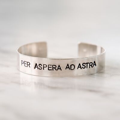 BRACCIALE UNICO, REALIZZATO A MANO IN ARGENTO 925, CON INCISIONE PERSONALIZZATA