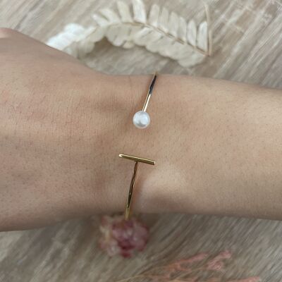 Gold plated bangle