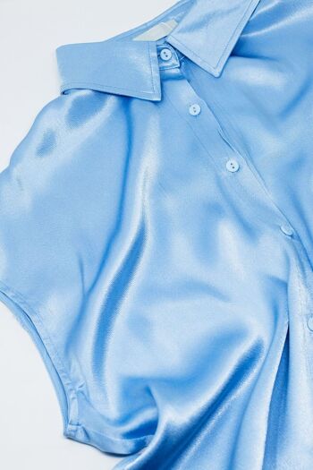 Chemise boutonnée en satin bleu 2