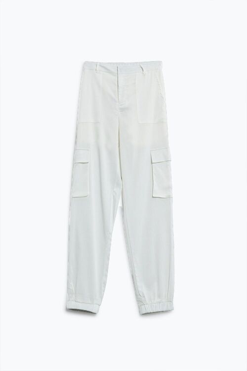 White satin Pants With Side Pockets And Belt Hoops