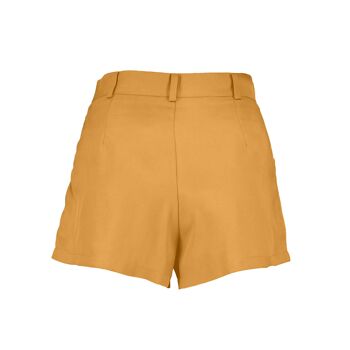 Modèle Puma, short en tencel lyocell 3