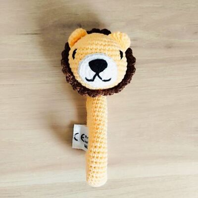 Crochet lion rattle compliant with CE standard