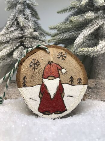 Décoration de Noël en bois, pyrogravée et peinte à la main 16