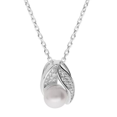 Silver necklace and freshwater cultured pearl