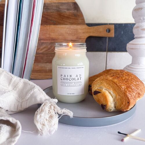 Large Farmhouse Pain Au Chocolat Candle